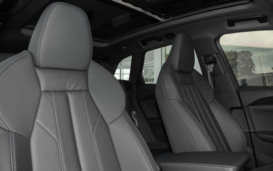 Audi Q5 SUV TFSI quattro 200 kW sport