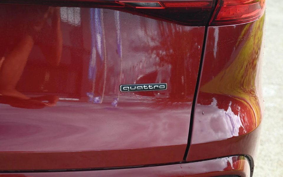 Audi Q5 SUV e-hybrid quattro S tronic