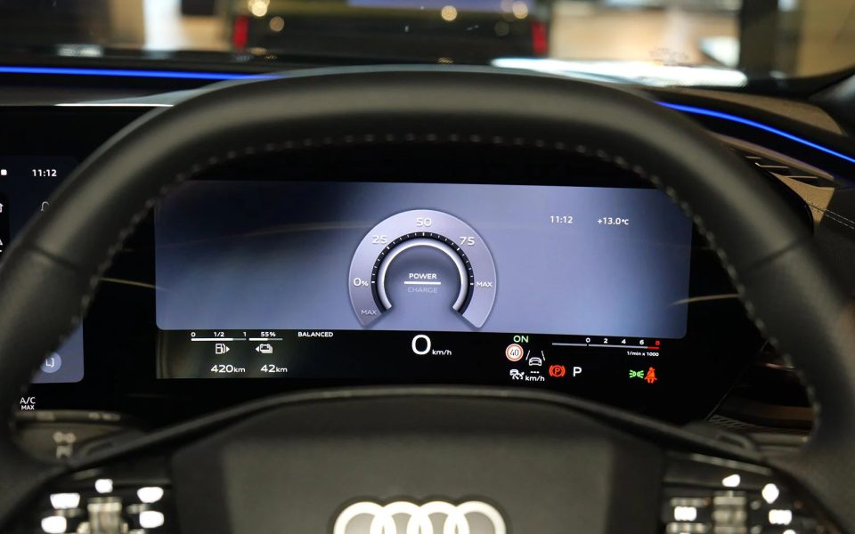 Audi Q5 SUV e-hybrid quattro S tronic