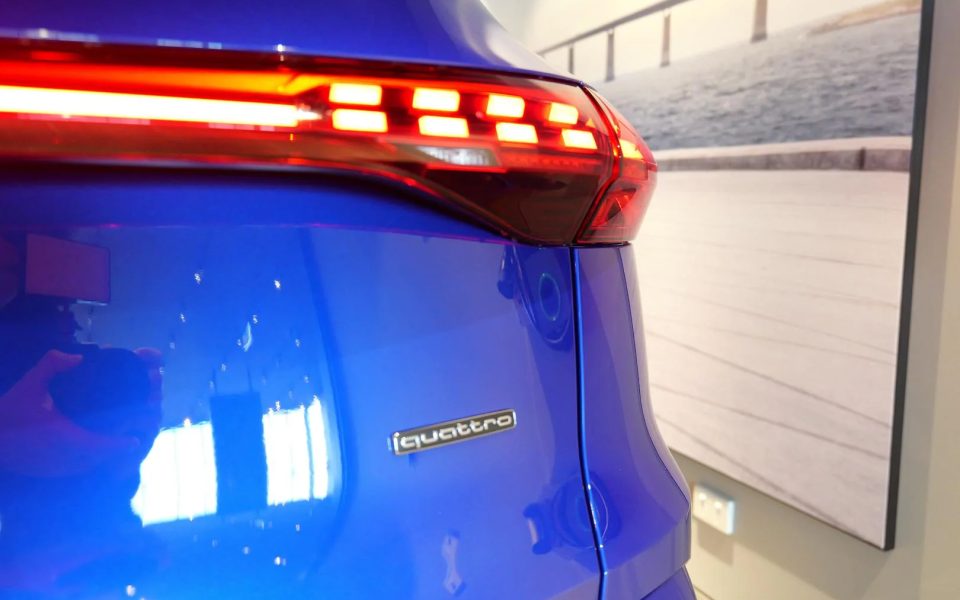 Audi Q5 SUV e-hybrid quattro S tronic