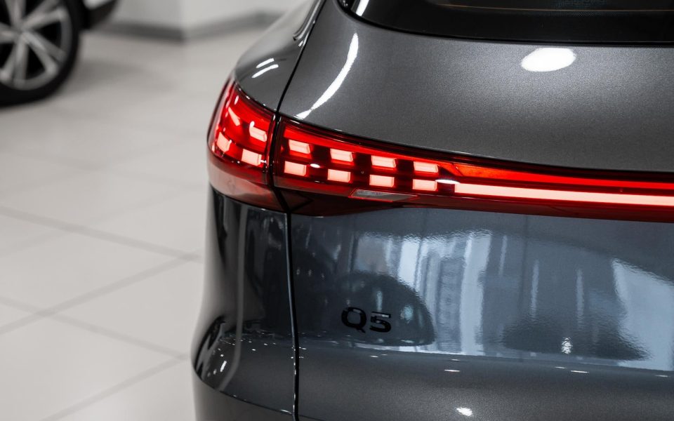 Audi Q5 SUV TDI quattro 150 kW