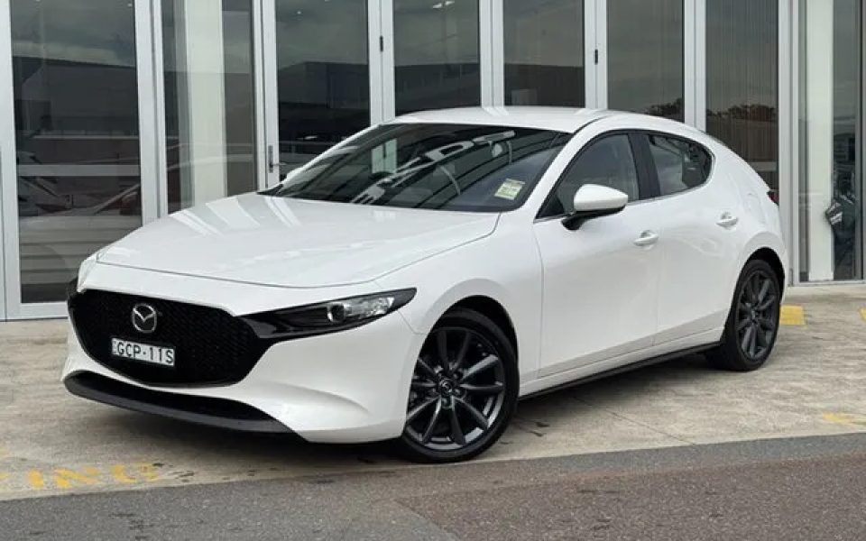 2026 Mazda 3 BP2H7A G20 SKYACTIV-Drive Evolve Snowflake White Pearl 6 Speed Sports Automatic