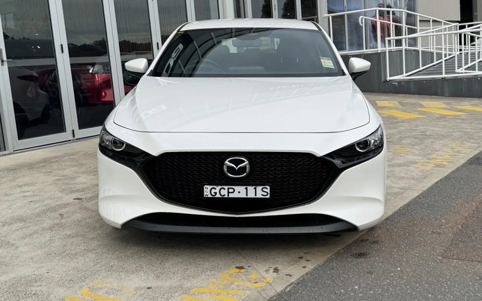2026 Mazda 3 BP2H7A G20 SKYACTIV-Drive Evolve Snowflake White Pearl 6 Speed Sports Automatic