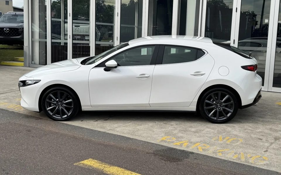 2026 Mazda 3 BP2H7A G20 SKYACTIV-Drive Evolve Snowflake White Pearl 6 Speed Sports Automatic