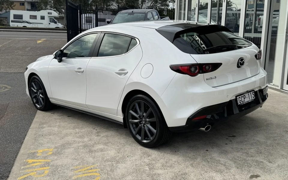 2026 Mazda 3 BP2H7A G20 SKYACTIV-Drive Evolve Snowflake White Pearl 6 Speed Sports Automatic
