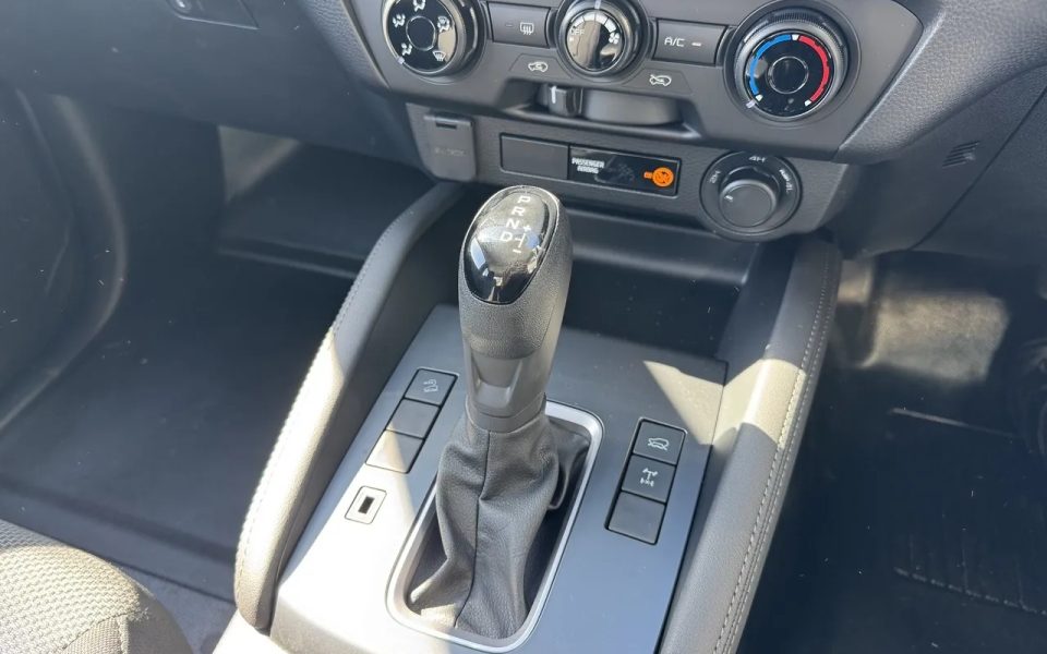 2026 Mazda BT-50 TFS40J XT Freestyle Ice White 6 Speed Sports Automatic Cab Chassis