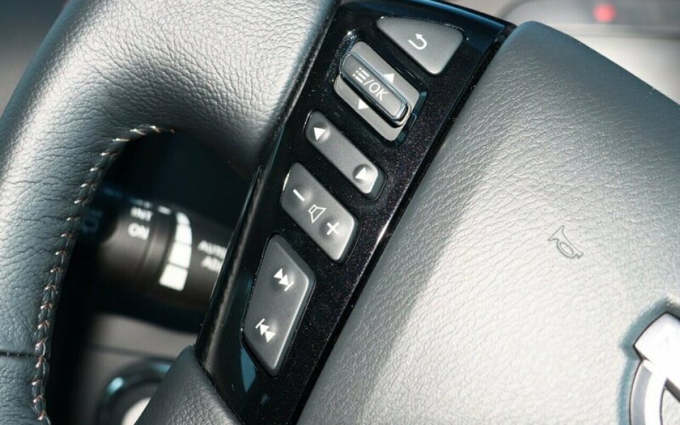 2026 Nissan Patrol TI Wagon (Brilliant Silver) New Car