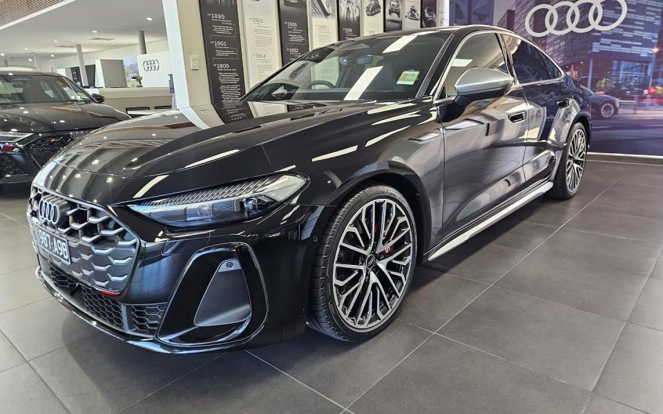 Audi S5 Sedan TFSI quattro S tronic