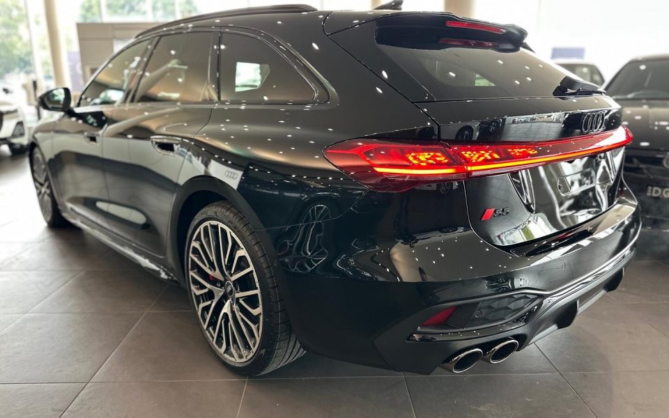 Audi S5 Avant TFSI quattro S tronic