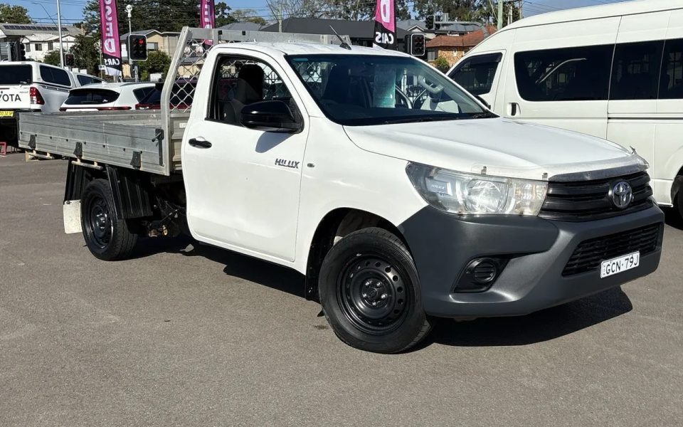 2017 Toyota Hilux TGN121R Workmate Glacier White 6 Speed Automatic Cab Chassis