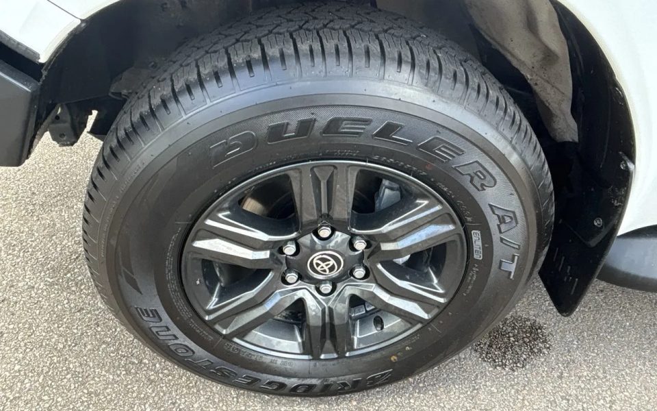 2025 Toyota Hilux GUN126R SR Double Cab 48V Glacier White 6 Speed Sports Automatic Utility
