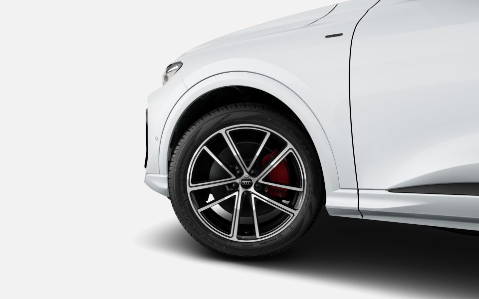 Audi Q5 SUV e-hybrid quattro S tronic