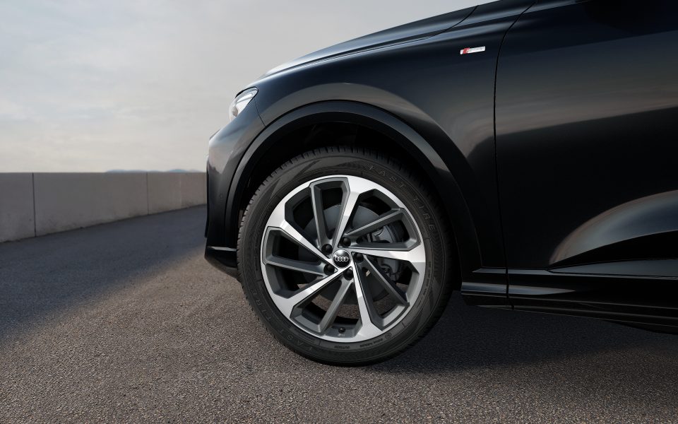 Audi Q5 SUV TFSI quattro 200 kW sport
