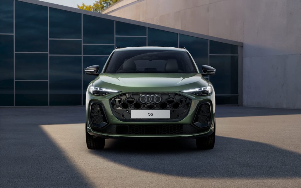 Audi Q5 SUV e-hybrid quattro S tronic