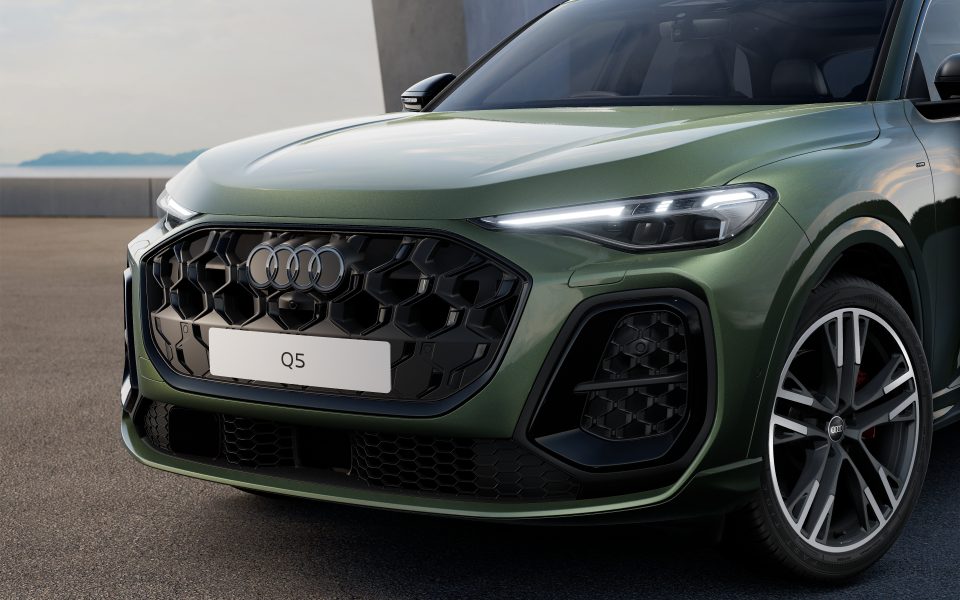 Audi Q5 SUV e-hybrid quattro S tronic