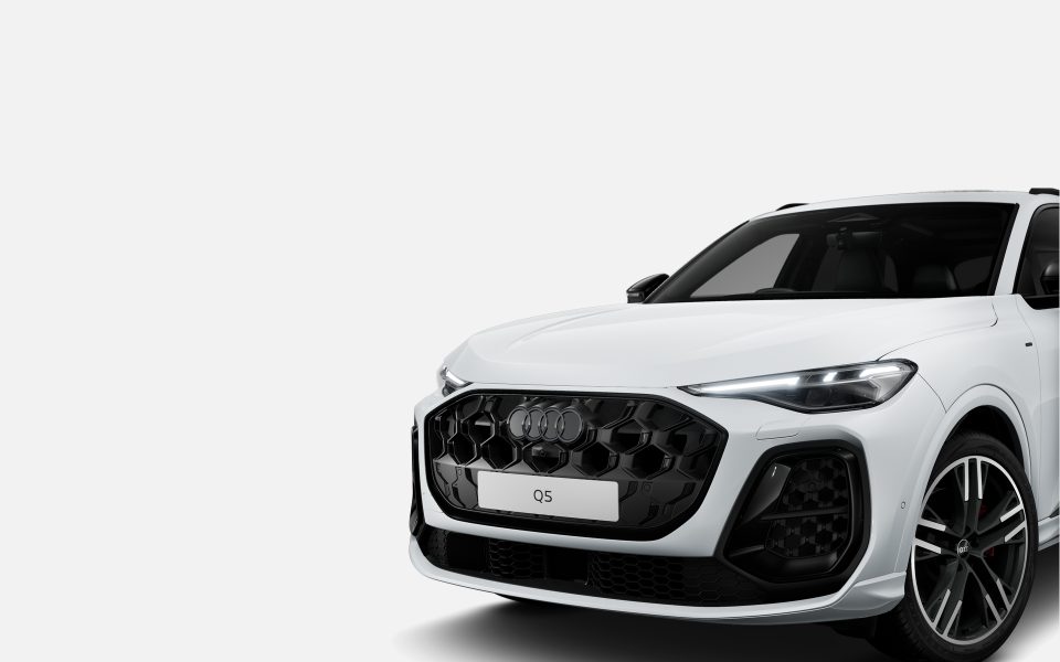 Audi Q5 SUV e-hybrid quattro S tronic