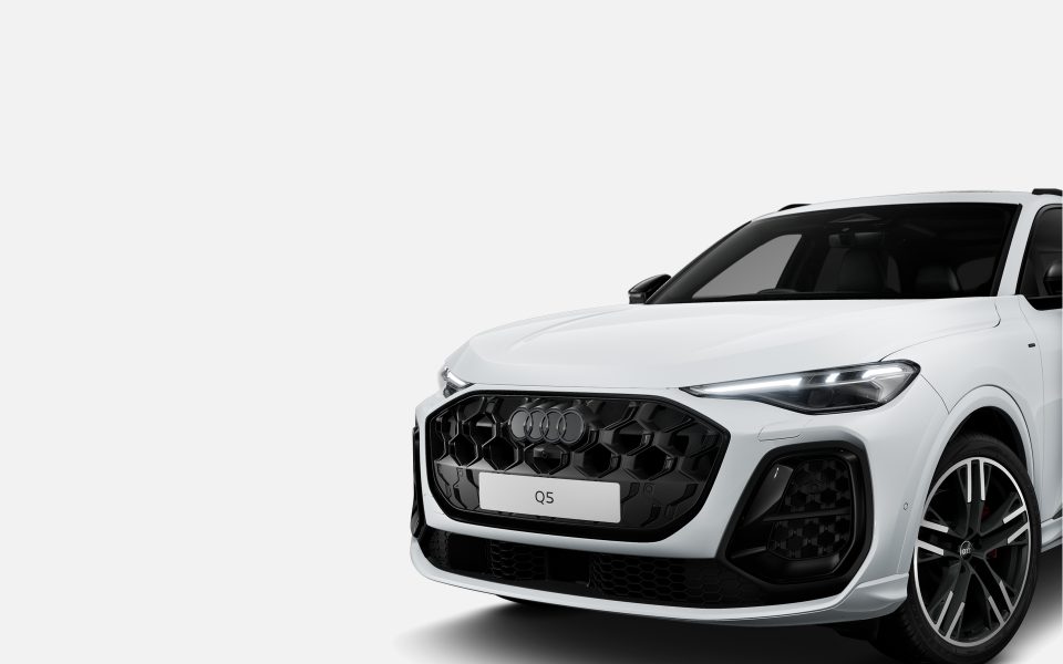 Audi Q5 SUV e-hybrid quattro S tronic