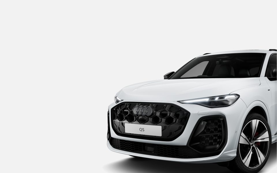Audi Q5 SUV e-hybrid quattro S tronic