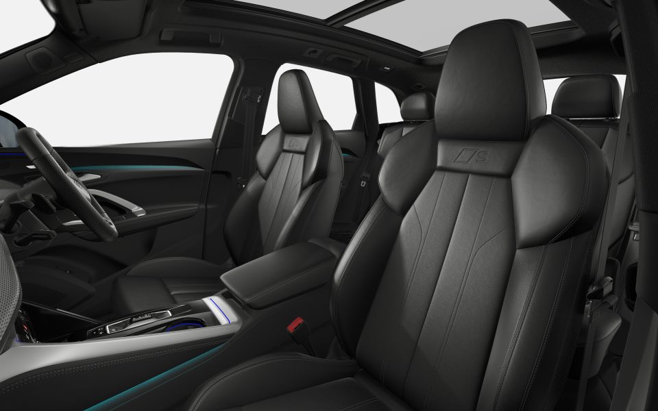 Audi Q5 SUV sport TFSI quattro S tronic