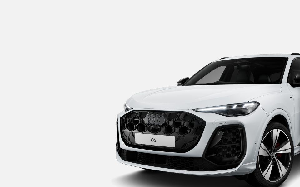Audi Q5 SUV e-hybrid quattro S tronic