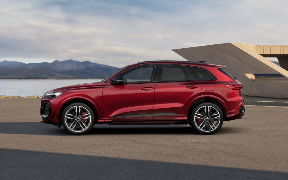 Audi Q5 SUV e-hybrid quattro S tronic