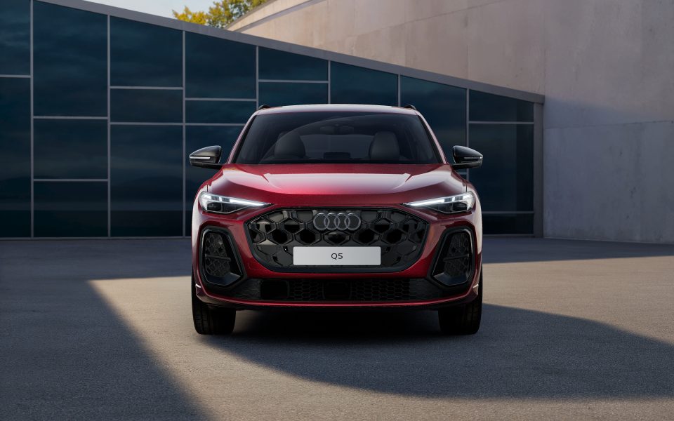 Audi Q5 SUV e-hybrid quattro S tronic