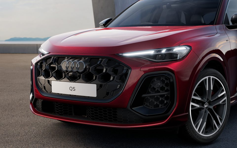Audi Q5 SUV e-hybrid quattro S tronic