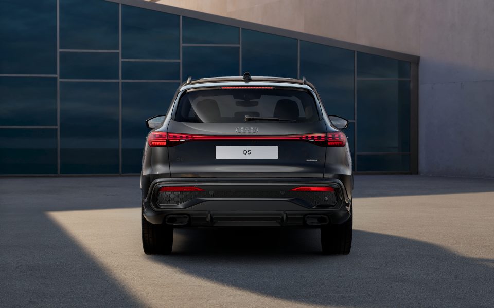 Audi Q5 SUV e-hybrid quattro S tronic