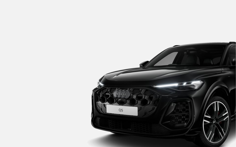 Audi Q5 SUV e-hybrid quattro S tronic