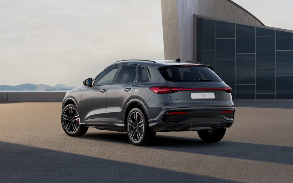 Audi Q5 SUV e-hybrid quattro S tronic