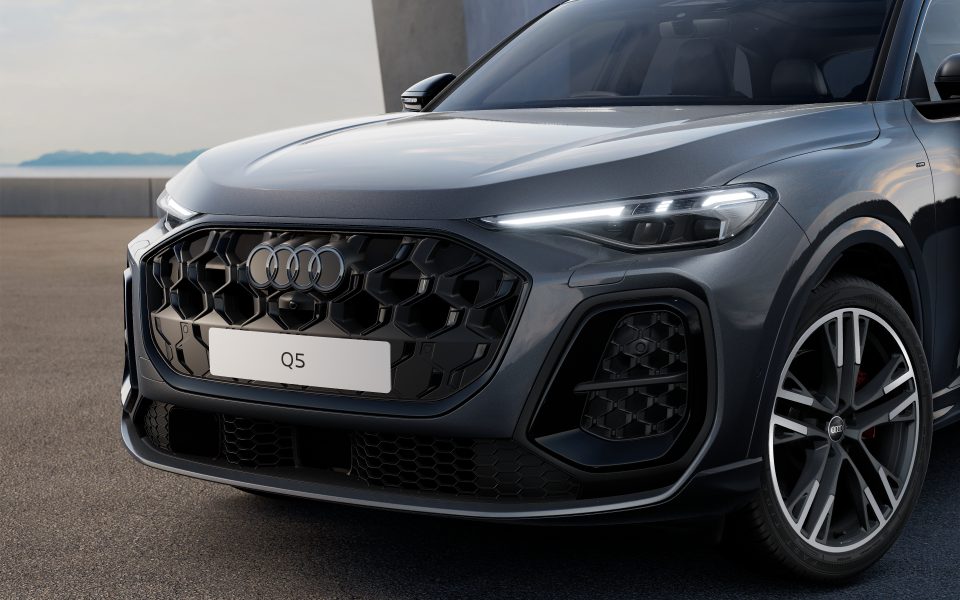 Audi Q5 SUV e-hybrid quattro S tronic
