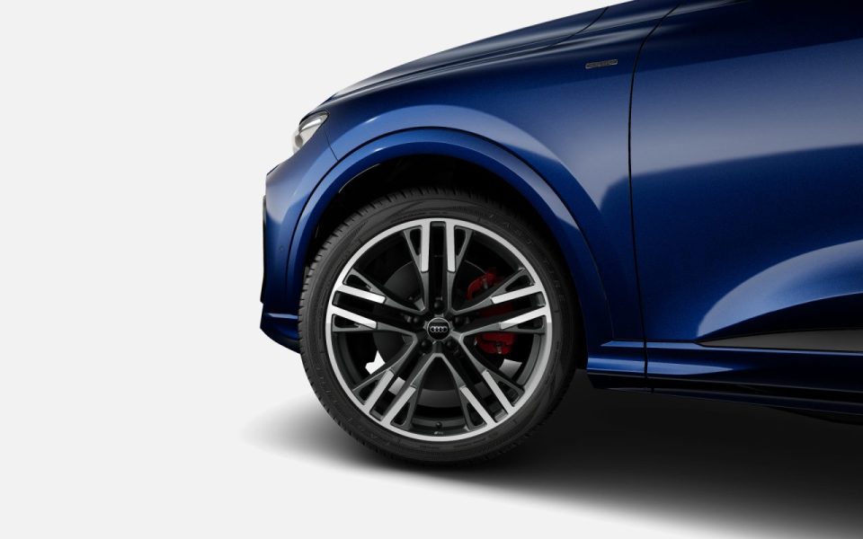 Audi Q5 SUV e-hybrid quattro S tronic