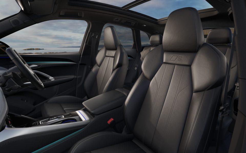 Audi Q5 SUV e-hybrid quattro S tronic