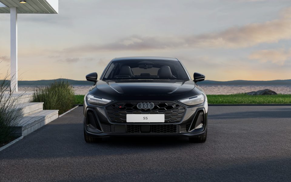 Audi S5 Sedan TFSI quattro S tronic