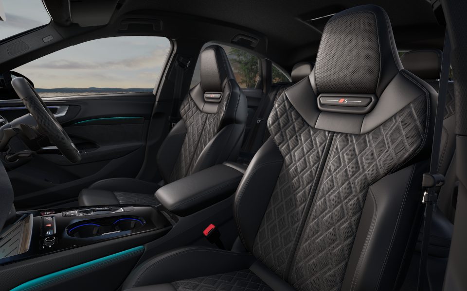 Audi S5 Sedan TFSI quattro S tronic