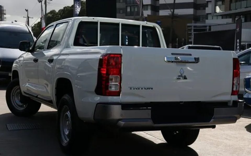 2026 Mitsubishi Triton MV MY26 GLX Pick-up Double Cab 4x2 White 6 Speed Sports Automatic Utility