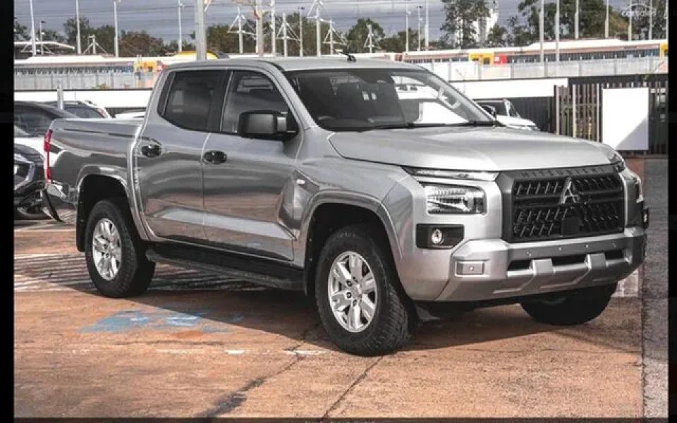 2026 Mitsubishi Triton MV MY26 GLX+ Pick-up Double Cab 4x4 Blade Silver 6 Speed Sports Automatic