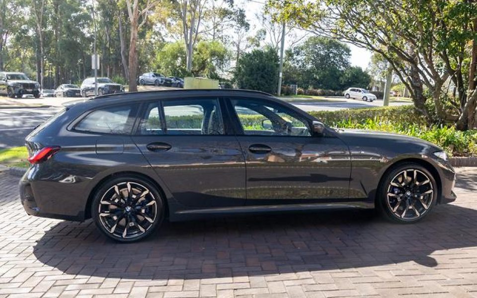 2026 BMW 330i M Sport Sports Automatic
