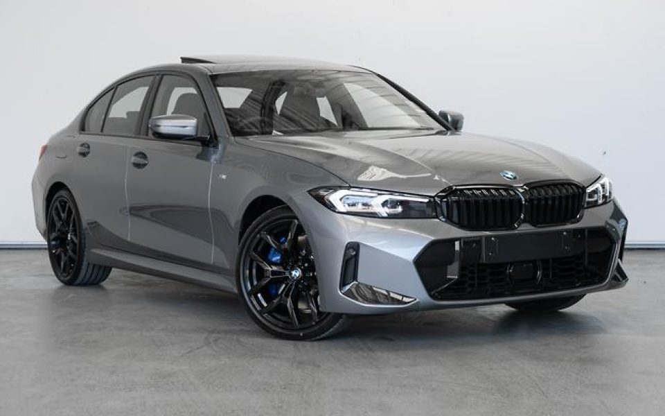 2026 BMW 330i M Sport Sports Automatic