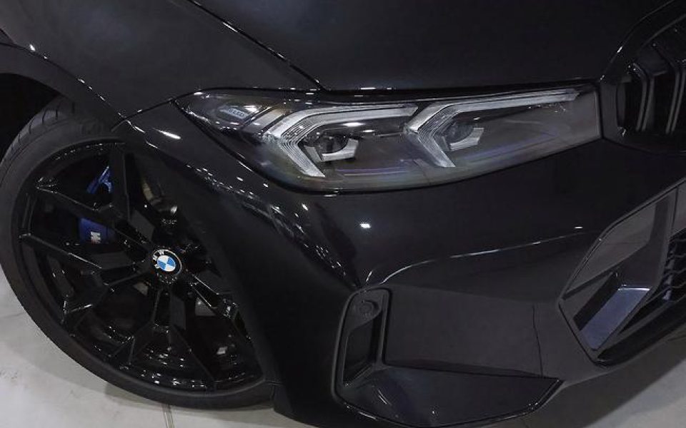 2025 BMW 330i M Sport Sports Automatic