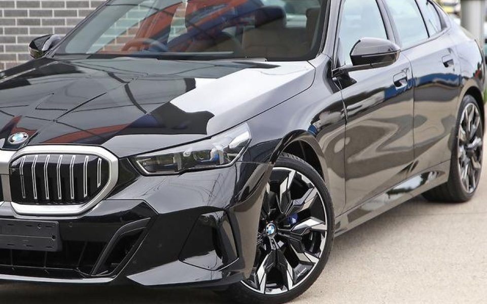 2025 BMW 520i M Sport Sports Automatic