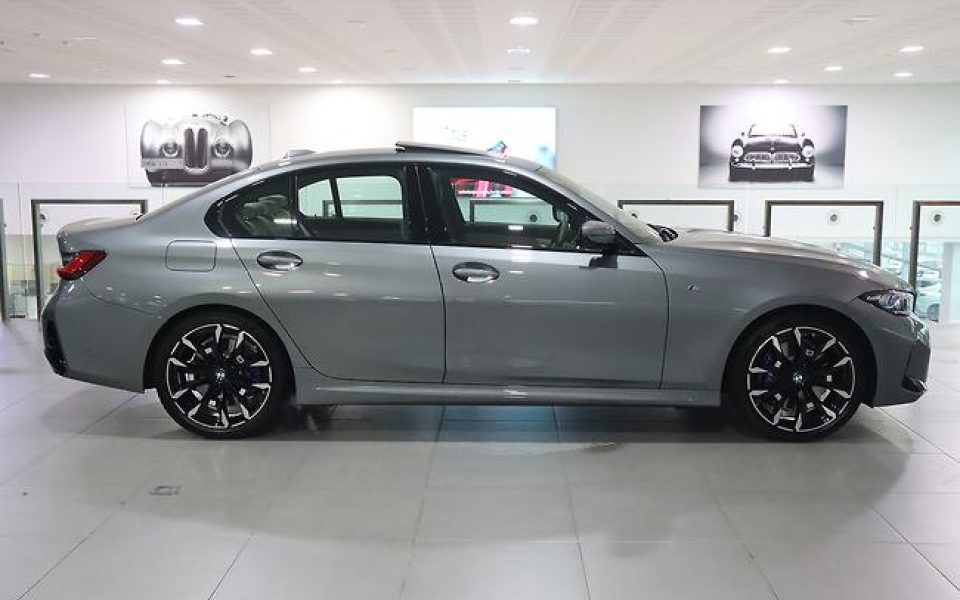 2026 BMW 330i M Sport Sports Automatic