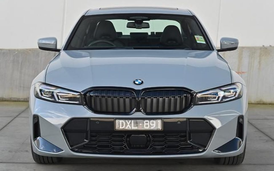 2025 BMW 330i M Sport Sports Automatic