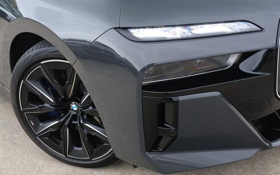 2025 BMW 740i M Sport Sports Automatic