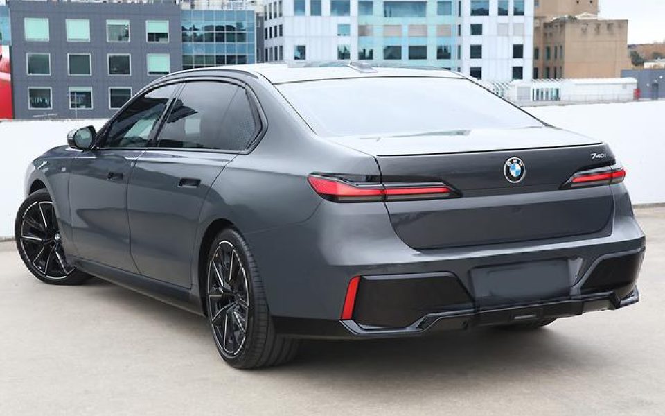 2025 BMW 740i M Sport Sports Automatic