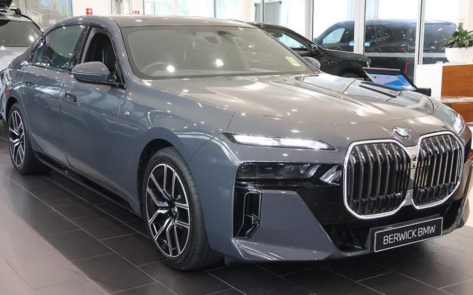 2024 BMW 740i M Sport Sports Automatic