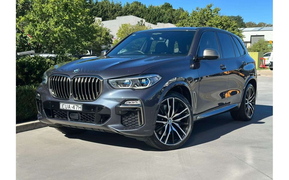 2019 BMW X5 M50i
