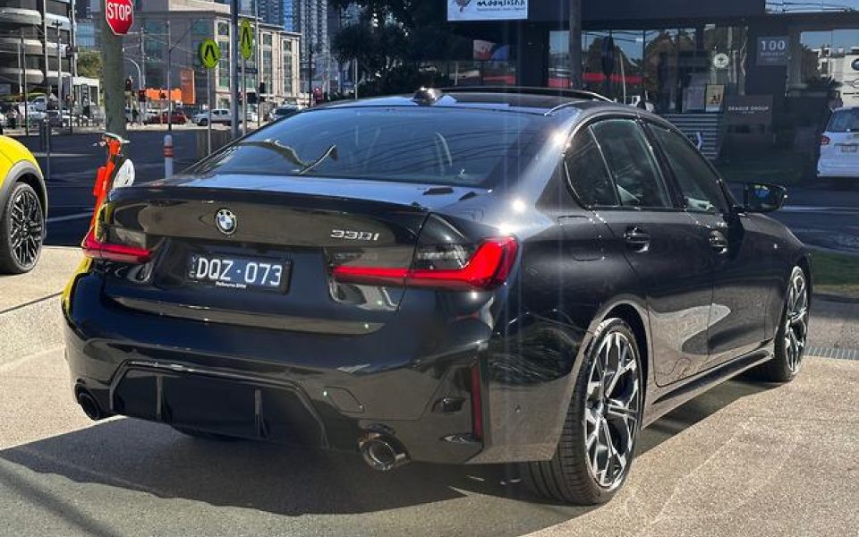 2025 BMW 330i M Sport Sports Automatic