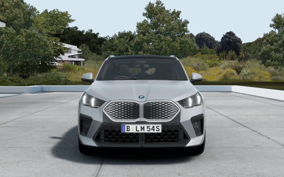 2026 BMW iX2 xDrive30 Automatic