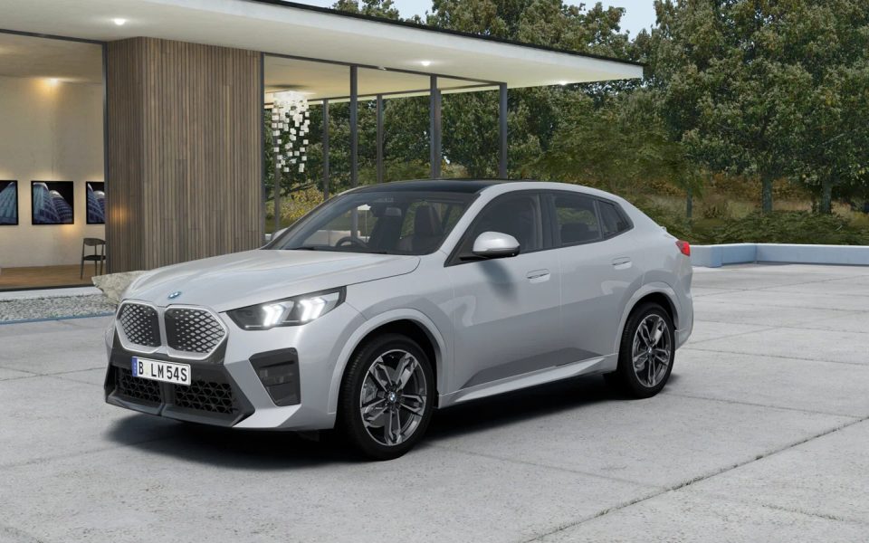 2026 BMW iX2 xDrive30 Automatic